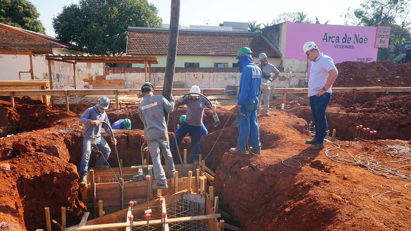 Obras Da Central Do Cidad O Avan Am E Come A Concretagem De Blocos