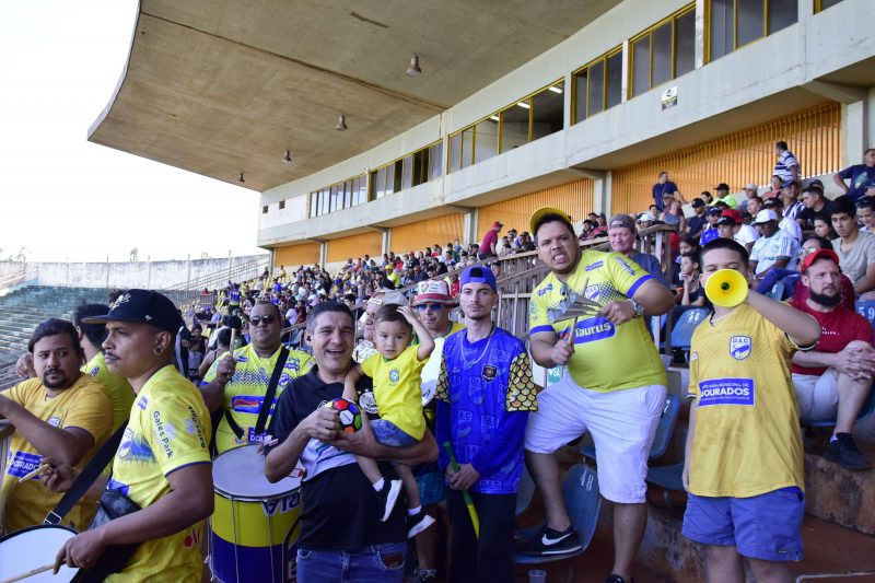 DAC abre venda de ingressos para jogo decisivo de domingo no Douradão