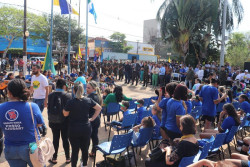 Com alunos de escolas municipais, prefeitura abre Semana da Pátria