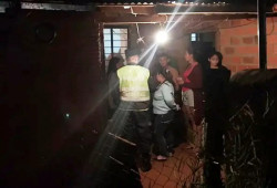 Homem mata a mulher e filha de 16 anos a facadas na linha internacional