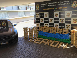 Paulista é preso com 585 quilos de maconha em Honda Civic roubado