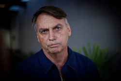 Por unanimidade, TSE rejeita recurso e mantém inelegibilidade de Bolsonaro