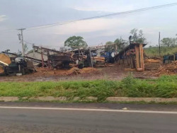 Vendaval com granizo deixa rastro de destruição em Bataguassu