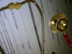 ANS suspende temporariamente venda de 38 planos de saúde