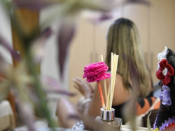 Mulheres que viveram abusos em relacionamentos são atendidas por psicólogas