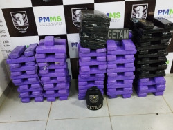 Casal é preso com quase 100 quilos de maconha em Dourados