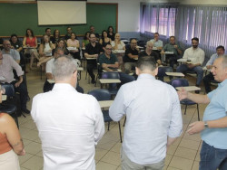 Detran se reúne com nova empresa que será responsável pela emissão de CNH