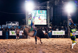 39ª Festa de Peão de Boiadeiro segue hoje no Parque de Exposições