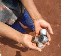 Operação da PF em aldeia tem confronto entre policiais e indígenas
