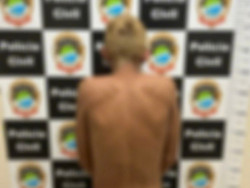 Polícia prende adolescente e homem por furtos em comércio de Dourados