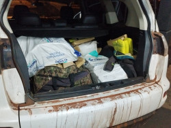Homem é preso após abordagem policial localizar maconha em carro adulterado