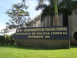 PF apreende 1,5 tonelada de maconha em fundo falso de caminhão