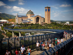 Cerca de 250 mil pessoas devem passar por Aparecida no feriado