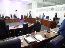Câmara faz sessão extra amanhã para votar projeto do Refis