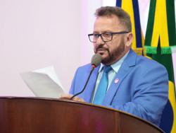 Laudir cobra reforma do prédio do Centro de Controle de Zoonoses