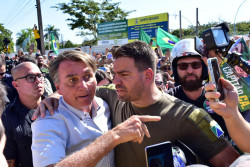 Bolsonaro promete apoiar Contar como candidato à prefeito da Capital