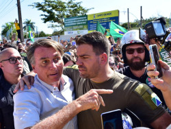 Bolsonaro promete apoiar Contar como candidato à prefeito da Capital