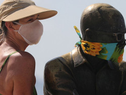 Anvisa aperta regras para uso de máscaras em aeroportos e aviões