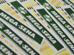 Mega-Sena acumula e prêmio vai a R$ 60 milhões