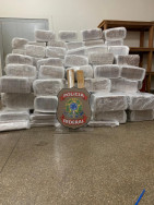 PF prende duas pessoas em flagrante por tráfico de drogas em Dourados