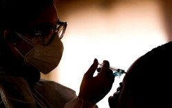 Prefeitura desmente fake news que desqualifica vacina contra covid-19