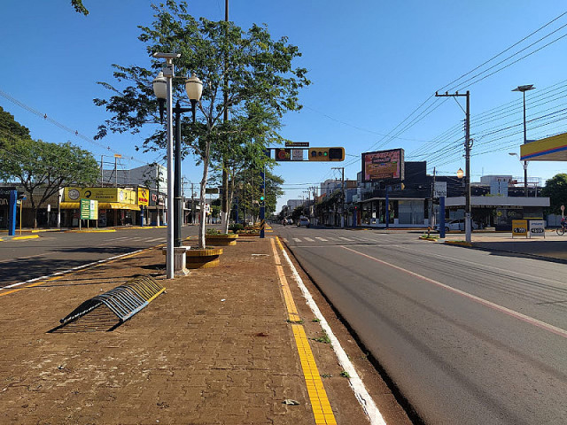 Marcelino Pires quase vazia na quarta-feira (Imagem: Dourados Informa)