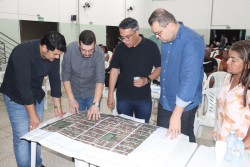 Licitação do asfalto do Jardim Guaicurus sai ainda em 2023, anuncia Alan