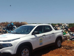 Vigilância Sanitária fiscaliza estabelecimentos a apreende produtos