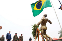 Riedel participa de ato para lembrar bicentenário de Antônio João