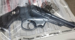 Delegada estipula fiança de R$ 13 mil a rapaz preso com revólver