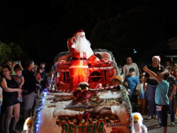 Dourados Brilha chega a Itahum para última noite nos distritos