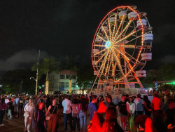 Em nota, prefeitura desmente fake news sobre roda gigante