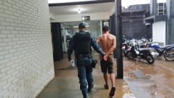 Jovem é preso como suspeito de assassinar a namorada adolescente