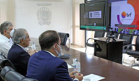 Videoconferência também contou com participação do secretário de Fazenda de MS, Felipe Mattos (esquerda). Imagem: (Assessoria)