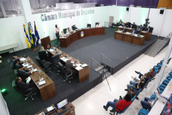 Câmara de Dourados faz sessão na sexta para limpar pauta