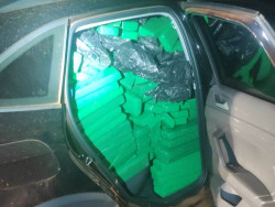 PRF apreende Nivus roubado com 846 quilos de maconha em Dourados