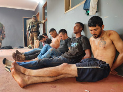 Nove pistoleiros de traficante sanguinário são mortos na fronteira