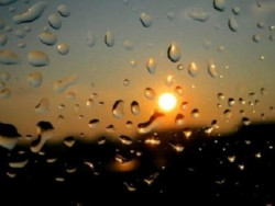 Calor e nebulosidade marcam início do verão nesta sexta-feira