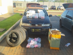 Polícia apreende R$ 120 mil em produtos ilegais em sete veículos