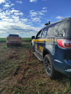 PRF prende foragido da justiça com caminhonete roubada na BR-376