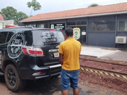 Homem é preso após polícia apreender maconha em residência