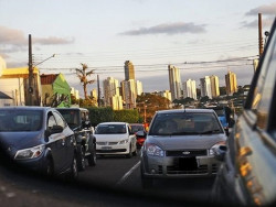 IPVA pode ser pago à vista com 15% de desconto até 31 de janeiro