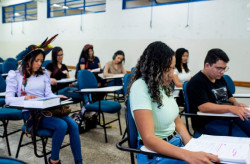 Governo abre inscrição para pagamento de R$ 1,5 mil a estudantes de MS