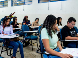 Governo abre inscrição para pagamento de R$ 1,5 mil a estudantes de MS