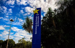 Estado abre seleção com 474 vagas para agentes de limpeza e merenda