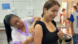 Plantão de Carnaval vacinou 1.069 douradenses contra dengue