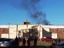 250 presos tomam controle de pavilhão em penitenciária da fronteira