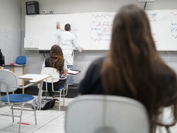 Prazo para adesão ao Programa Pé-de-Meia termina no próximo domingo