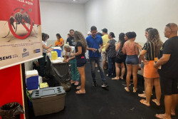 Fim de semana tem vacina contra dengue no shopping e escola