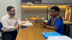 Secretário de Educação tem primeira reunião com Simted e defende diálogo